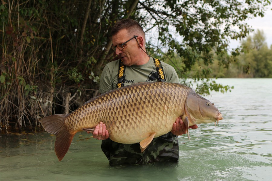 Mark Harrington with "Troy's Chunk" at 55lb on the nose.