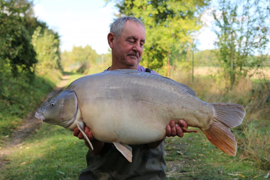 John Allen with "Dylan" at 42lb.