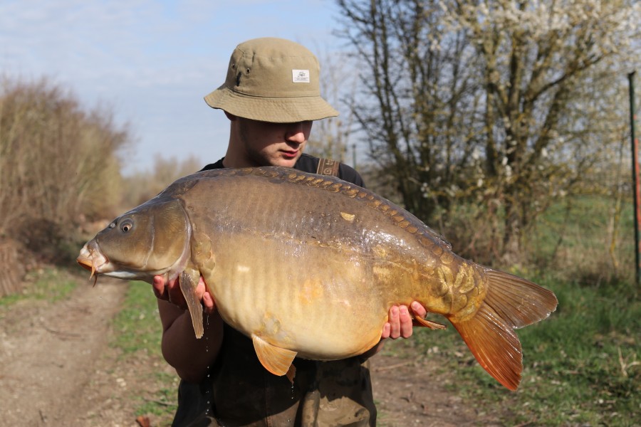 Kai's new PB, "LouLou" at 39lb 4oz.