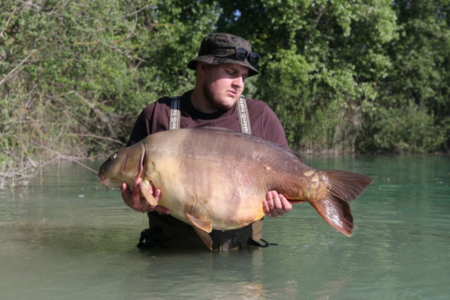 Just look at this fish.... "Frankie" at 52lb 4oz for Kyle......