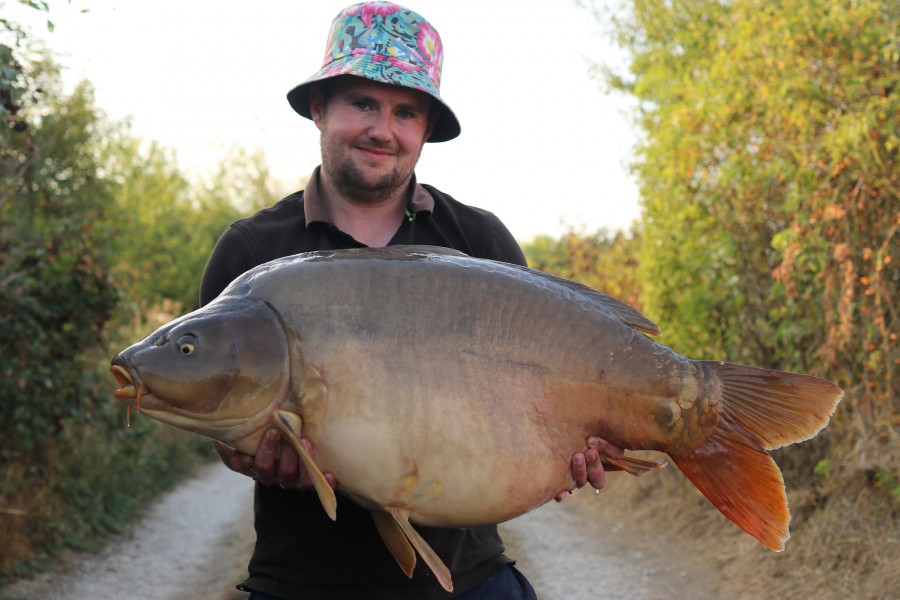 "Missing Link" for Morgan at 44lb 9oz good angling mate