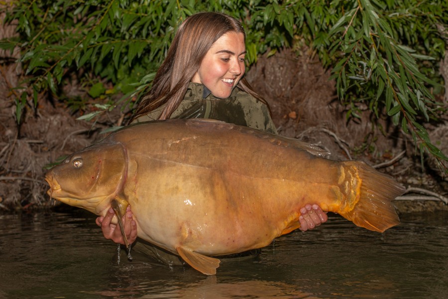 Lauren with her new BP at 50lb 4oz with Broken tail