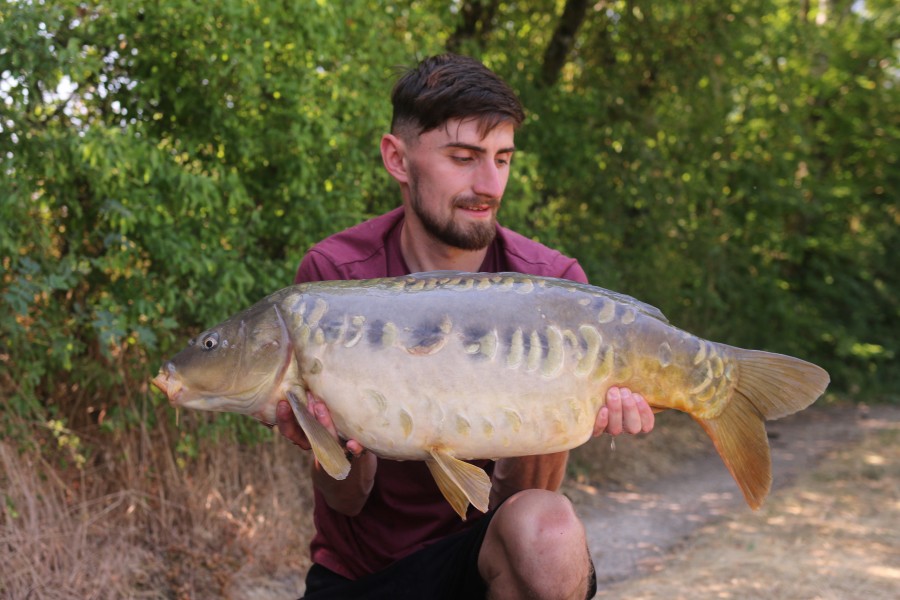 One of the many fish that Billy managed, 'Gert Carp' at 22lb 14oz