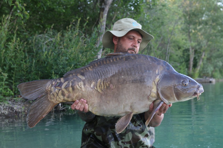 Ricky Lock in Decoy with The Model at 47lb 8oz