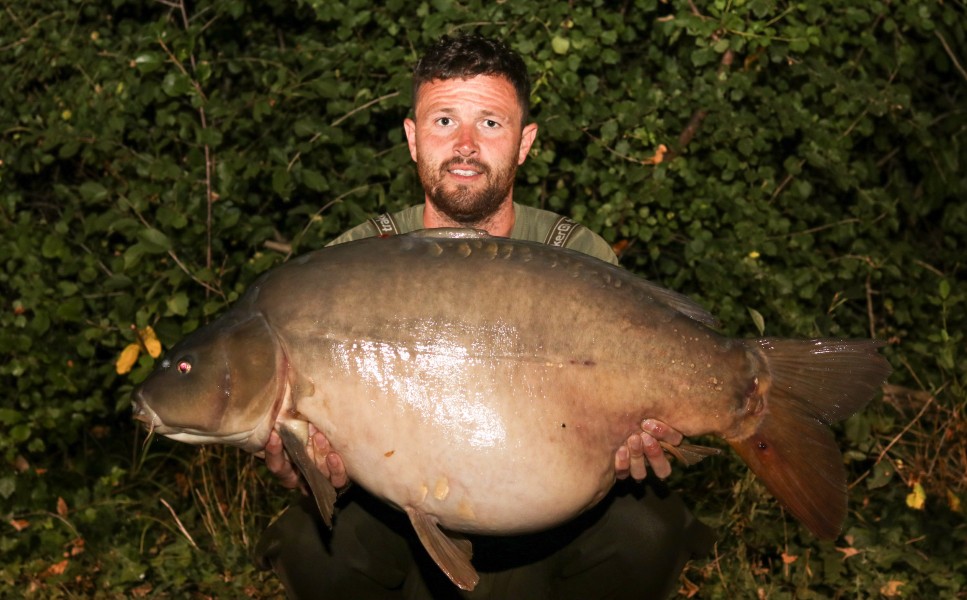 Jamie Robinson with Ringo 42lb 10oz