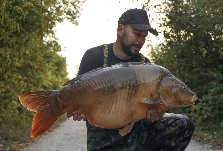 Phil Bond with The Decoy at 47lb