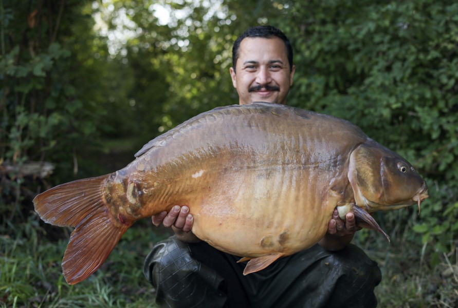 Elliot with his new PB Wilson 42lb.