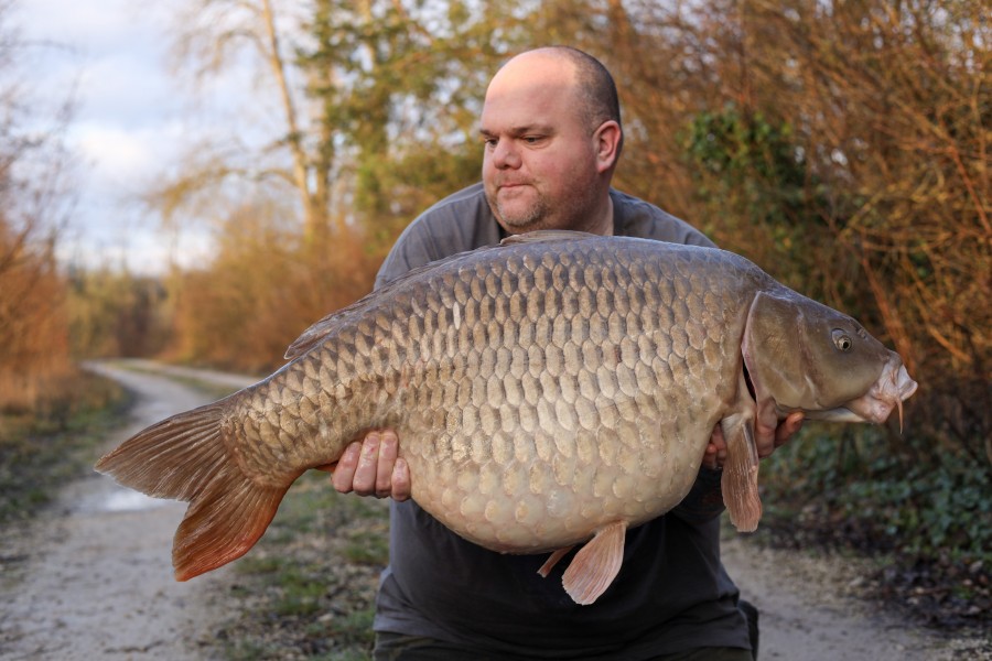 Matt in Decoy with ' The Tish ' 48lb 12oz.