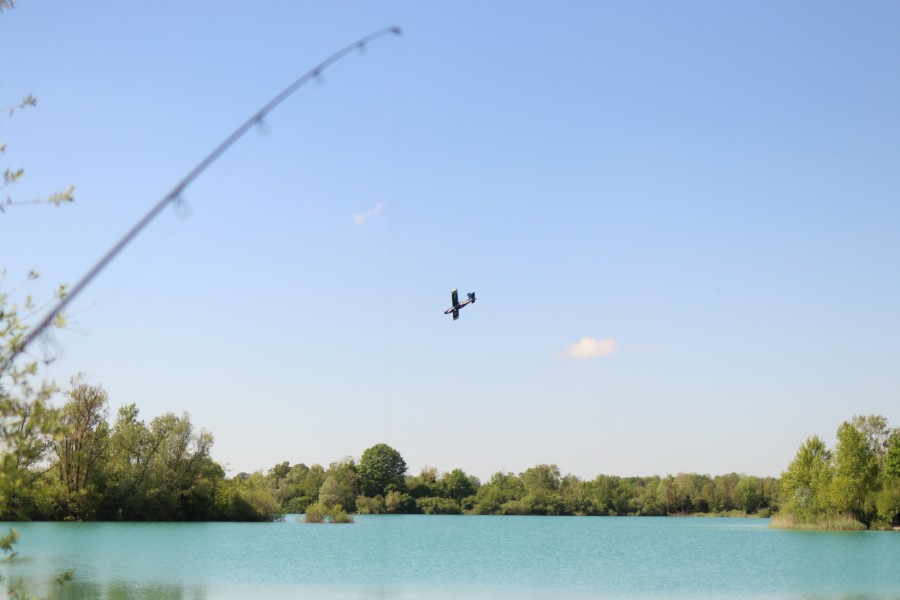 Road Lake nose diving