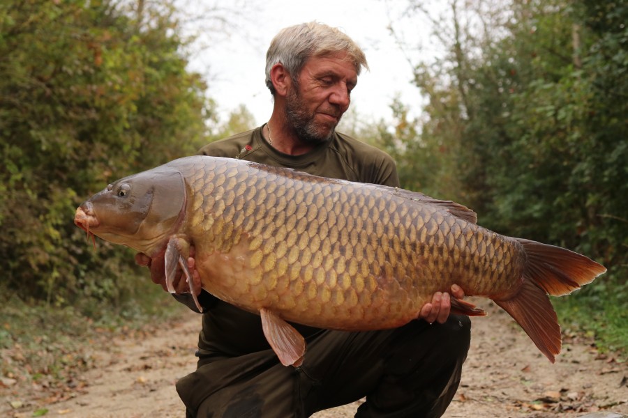 Paul with Riley 47lb  8oz