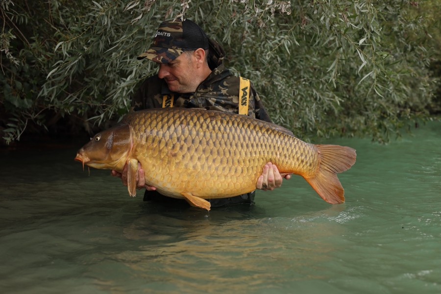 Rob with Mable 59lb 14oz